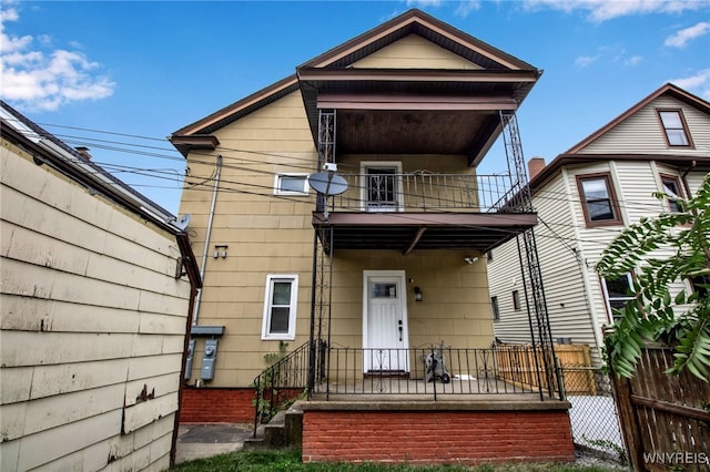 245 Tacoma Ave, Buffalo, NY 14216 - back of property featuring a balcony