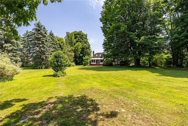 47 Edenfield Rd, Penfield, NY 14526 - view of green lawn