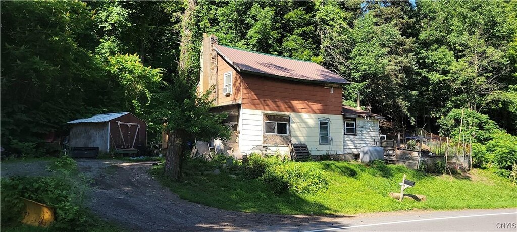 1451 Elizabethtown Rd, German Flatts, NY 13357 - photo 1