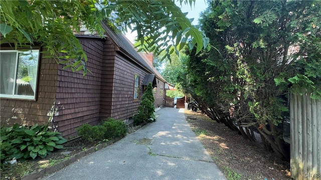 11 Brookline Dr, Utica, NY 13501 - view of side of home