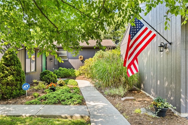 1077 Sharon Ct, Webster, NY 14580 - view of yard