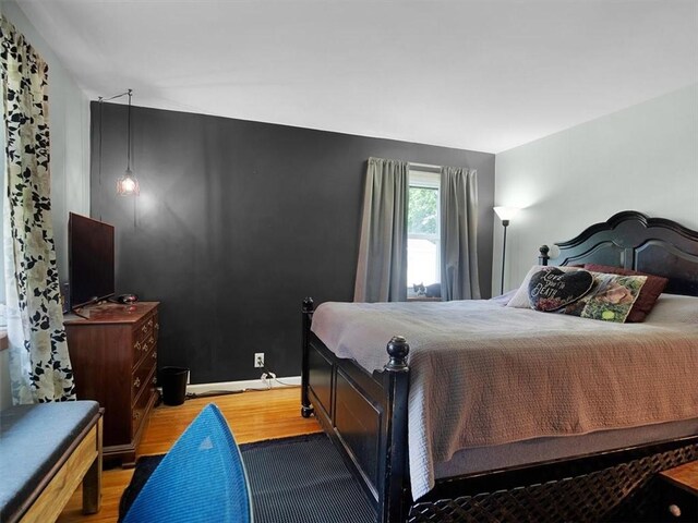 746 Dewitt Rd, Webster, NY 14580 - bedroom with light wood finished floors