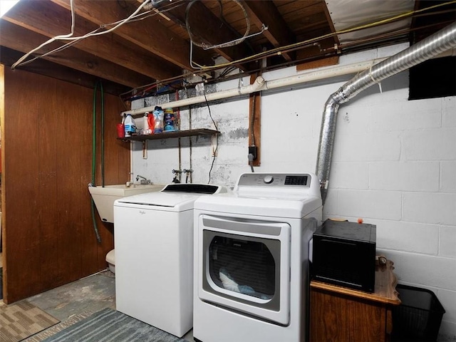 746 Dewitt Rd, Webster, NY 14580 - washroom featuring washing machine and clothes dryer