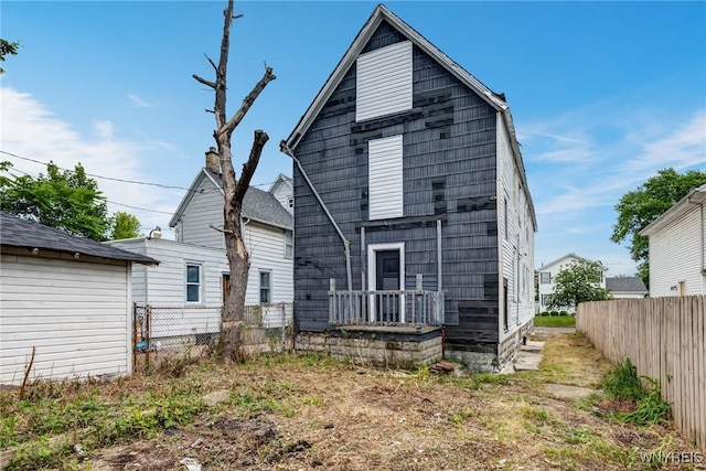76 Chester St, Buffalo, NY 14208 - back of house