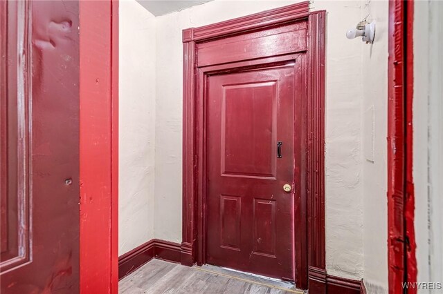 76 Chester St, Buffalo, NY 14208 - property entrance
