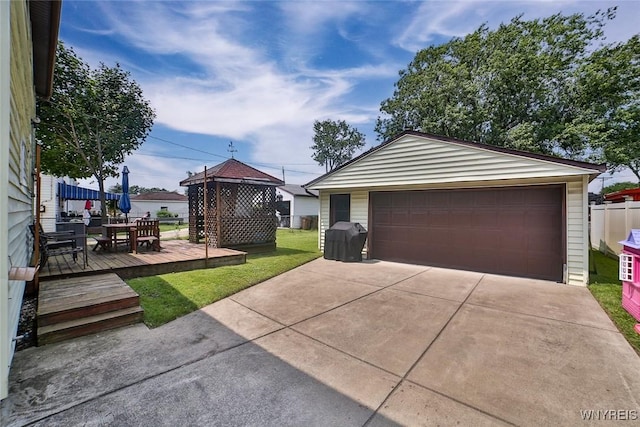 112 Nokomis Pkwy, Cheektowaga, NY 14225 - view of detached garage