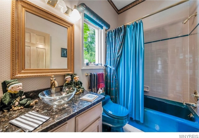 7 The Hamlet, Amherst, NY 14051 - bathroom with shower / bath combo with shower curtain and vanity