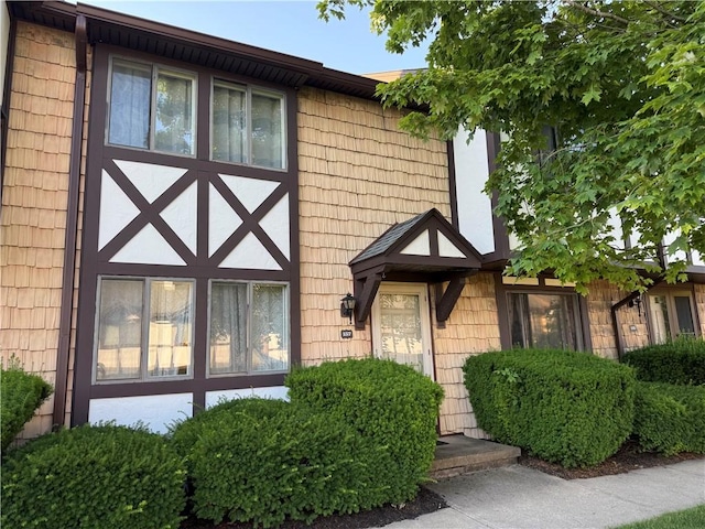 157 New Wickham Dr, Penfield, NY 14526 - property entrance