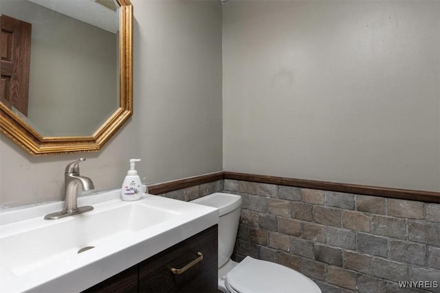 131 Shady Grove Dr, Amherst, NY 14051 - bathroom with vanity and wainscoting