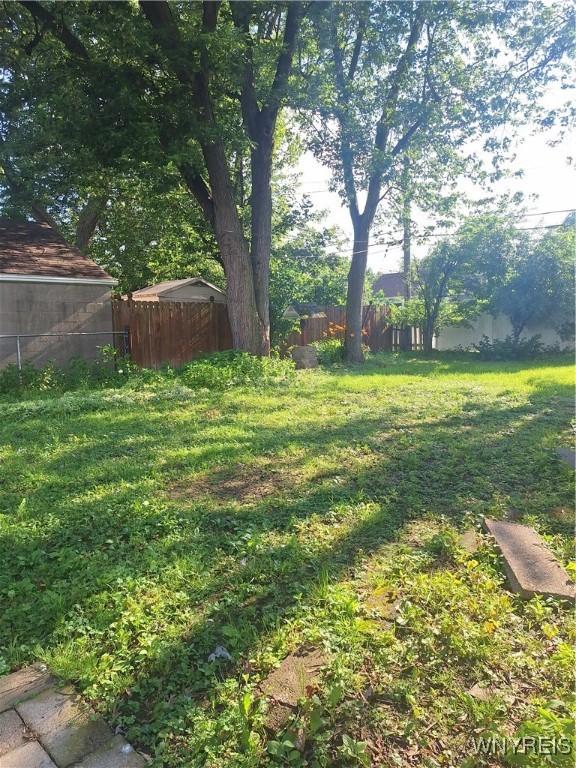 24 Wenonah, Tonawanda, NY 14150 - view of yard