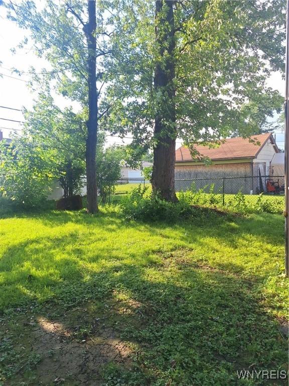 24 Wenonah, Tonawanda, NY 14150 - view of yard