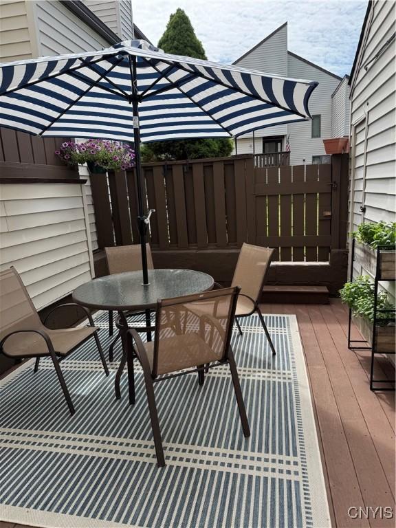 601 Woburn Dr, Camillus, NY 13031 - deck with outdoor dining space