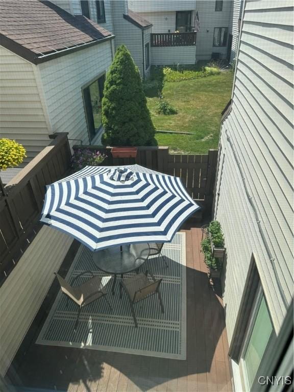 601 Woburn Dr, Camillus, NY 13031 - view of deck