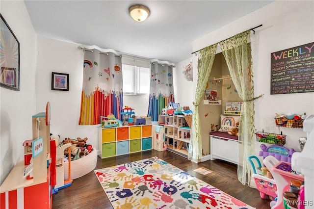 2051 Parker Blvd, Tonawanda, NY 14150 - playroom with wood finished floors