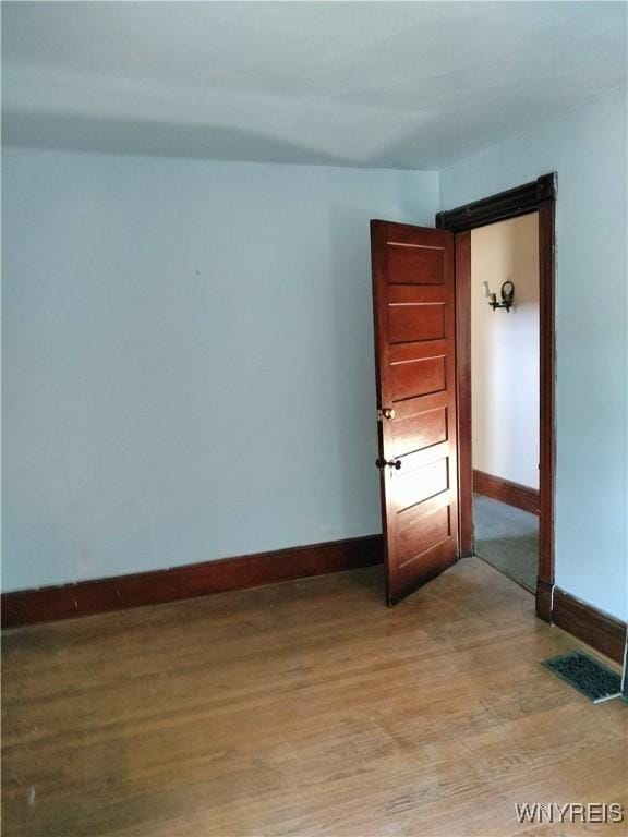 20 Chenango St, Buffalo, NY 14213 - spare room with light wood finished floors and baseboards