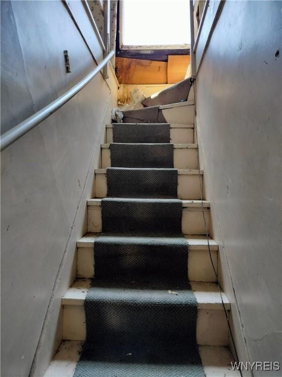 20 Chenango St, Buffalo, NY 14213 - view of stairs