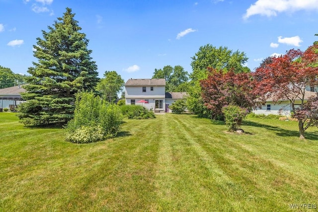 701 Walker Dr, Lewiston, NY 14092 - view of green lawn