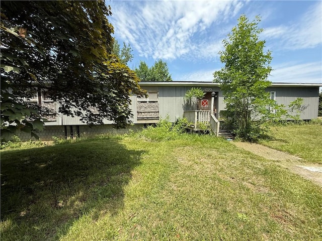 1270 English Rd, Greece, NY 14616 - view of grassy yard