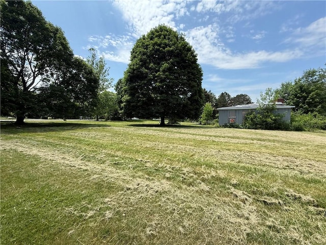 1270 English Rd, Greece, NY 14616 - view of grassy yard