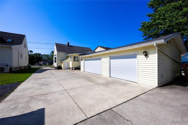 368 Cayuga Creek Rd, Cheektowaga, NY 14227 - view of detached garage