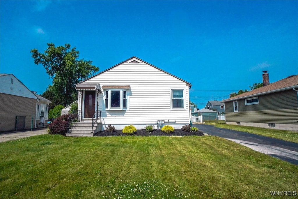 173 Tampa Dr, West Seneca, NY 14220 - photo 1
