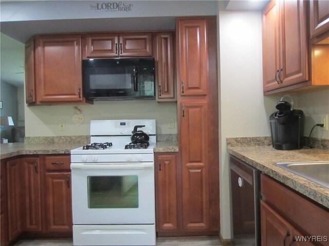 3930 Taylor Rd, Orchard Park, NY 14127 - photo 7