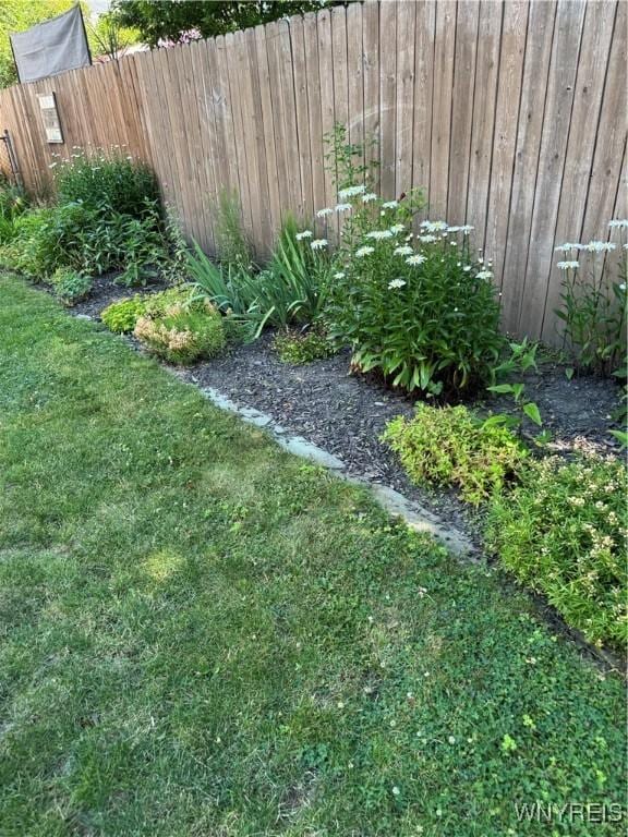 45 Clio Ave, Buffalo, NY 14220 - view of yard