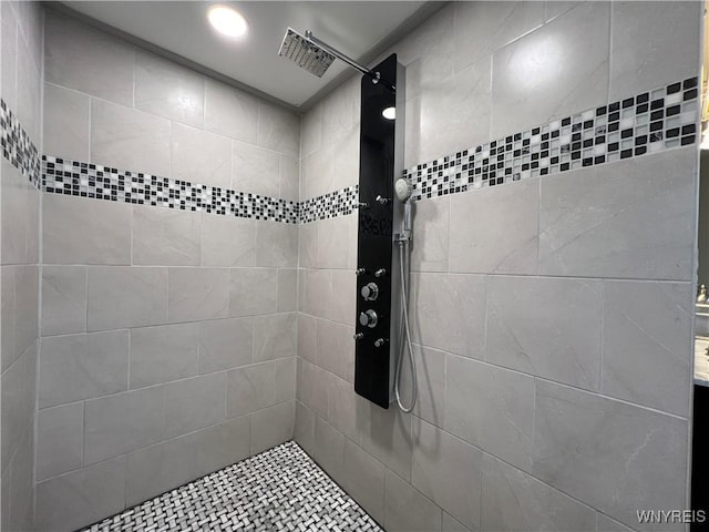 60 Waltham Ave, Lancaster, NY 14086 - bathroom with tiled shower