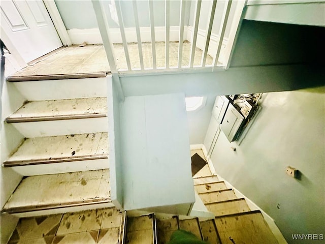 253 Gold St, Buffalo, NY 14206 - view of staircase