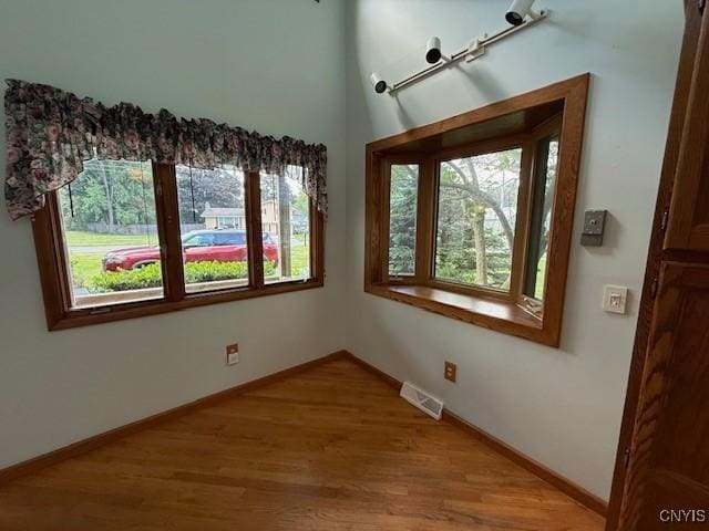 125 Woodspath Rd, Salina, NY 13090 - photo 18