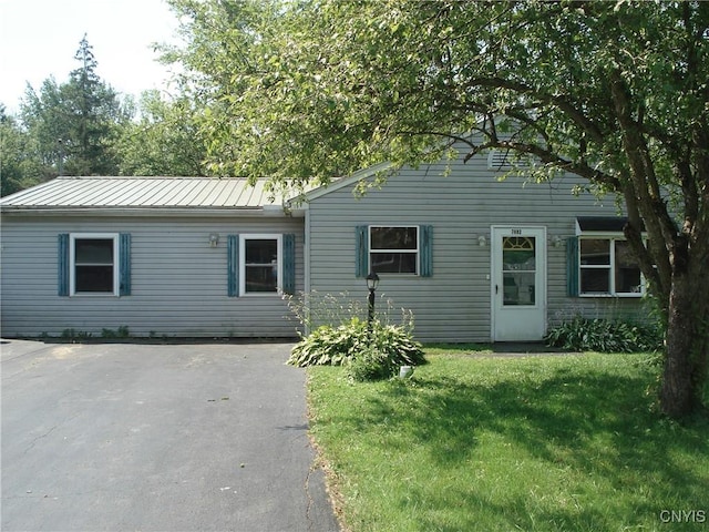 7882 Eisenhower Blvd, Cicero, NY 13030 - photo 1