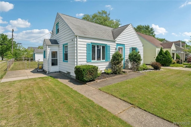 167 Somerville Ave, Tonawanda, NY 14150 - bungalow-style house with a shingled roof