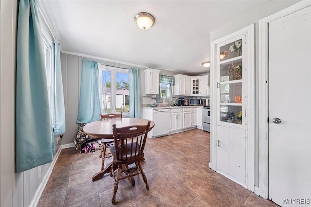 167 Somerville Ave, Tonawanda, NY 14150 - view of dining area