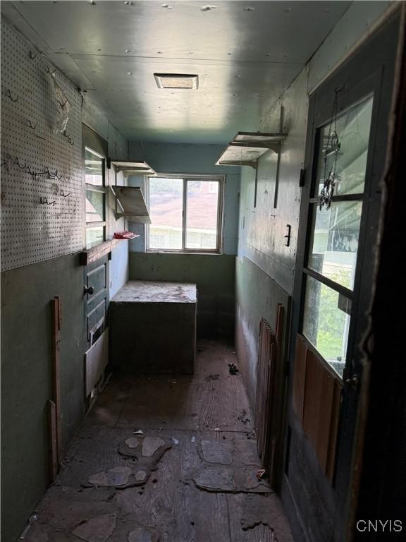 211 W Park St, Lenox, NY 13032 - view of bathroom