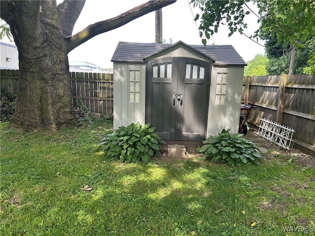 38 Hines St, Buffalo, NY 14220 - view of shed featuring a fenced backyard