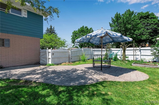 17 Frantzen Ter, Cheektowaga, NY 14227 - view of yard with a patio and a gate