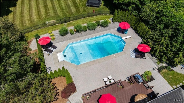 8067 Irish Mist Ln, Manlius, NY 13104 - view of pool featuring a fenced backyard, a patio, and a diving board