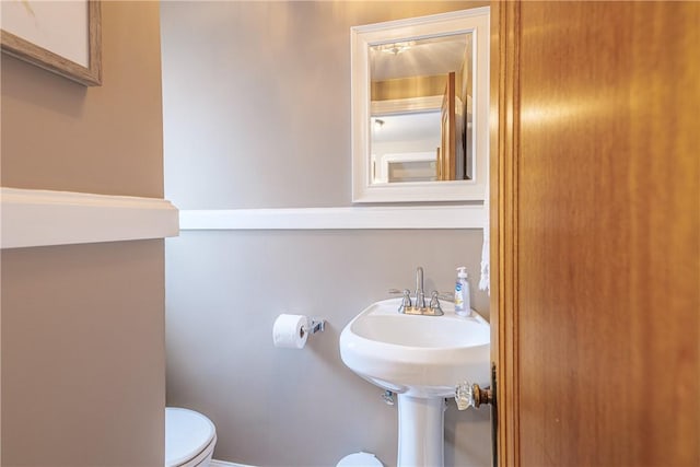 189 Hoover Rd, Irondequoit, NY 14617 - half bathroom with toilet