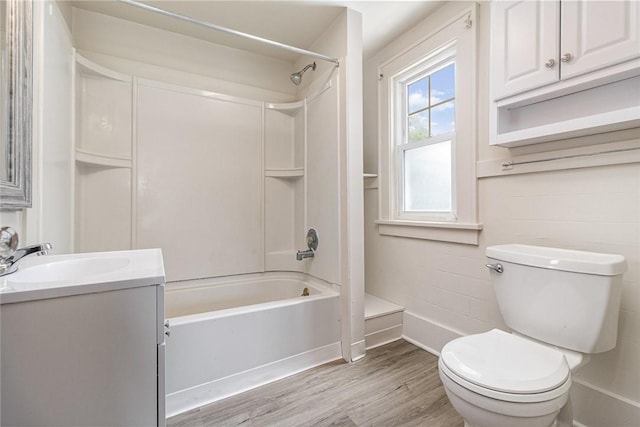 1570 Mount Hope Ave, Rochester, NY 14620 - full bath with wood finished floors, vanity, and shower / tub combination
