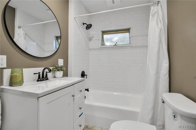 201 Ohio St, Ridgeway, NY 14103 - full bath featuring shower / bathtub combination with curtain and vanity