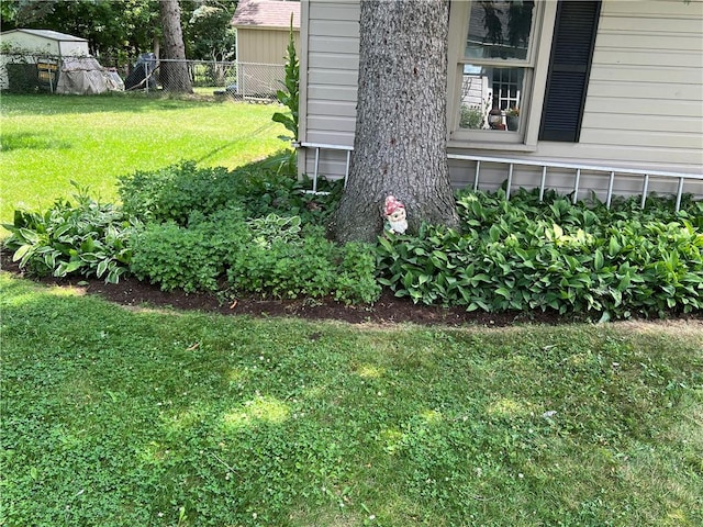 78 Falleson Rd, Rochester, NY 14612 - view of yard