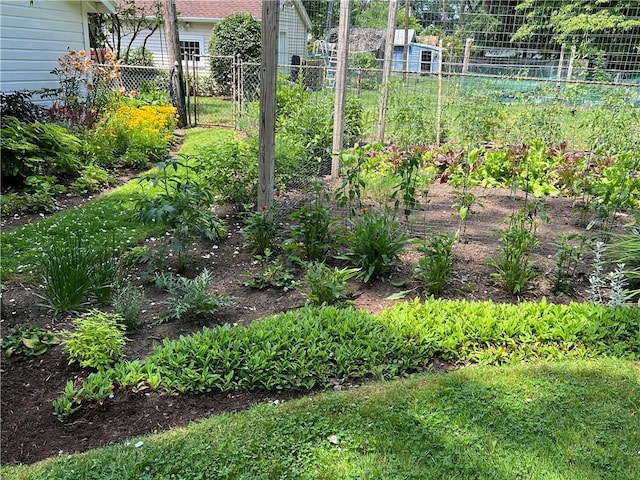 78 Falleson Rd, Rochester, NY 14612 - view of yard featuring a garden