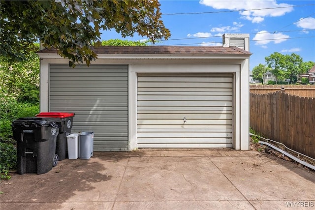 39 Colonial Ave, Lancaster, NY 14086 - detached garage with concrete driveway