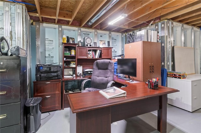 37 Etherington Cres, Chili, NY 14428 - office area with concrete floors
