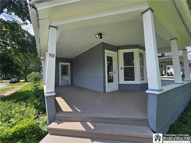 901 W Henley St, Olean, NY 14760 - view of covered porch