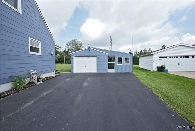 6167 N Whitham Dr, Niagara, NY 14304 - view of detached garage