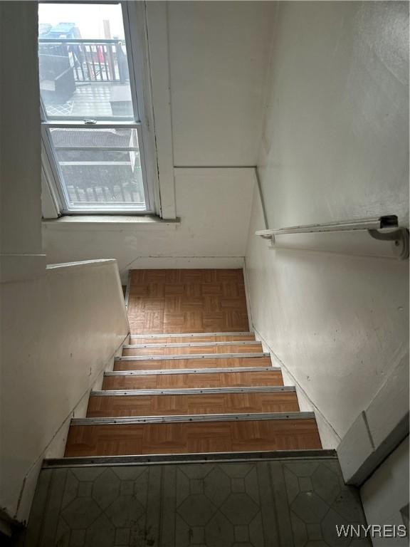 50 Hubbell Ave, Buffalo, NY 14220 - view of stairs