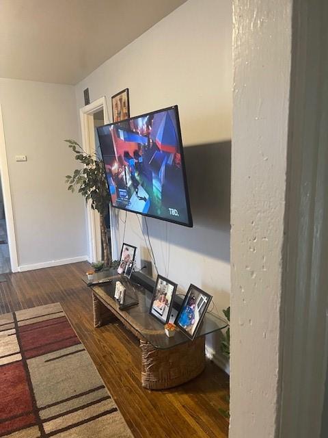 355 Champlain St Unit 353, Rochester, NY 14611 - living room featuring wood finished floors and baseboards