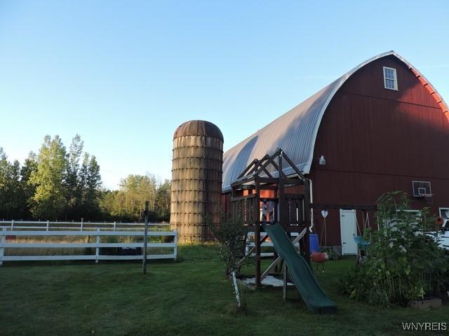 639 Countyline Rd, Darien, NY 14004 - photo 9