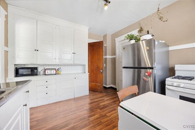 842 Maryland Ave, Syracuse, NY 13210 - photo 24